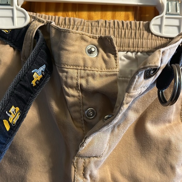 Boys size 12-18 months tan pants with construction theme belt by Gymboree - Picture 2 of 5